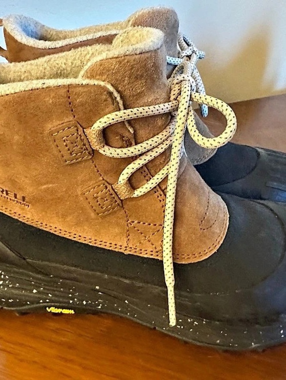 Merrell Float Pro Winter Boots in Brown & Black Women’s size 8.5
